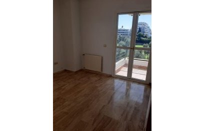 Resale - Apartment - Middle Floor Apartment - Marbella - Guadalmina Alta