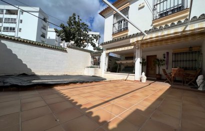 Resale - House - Semi-Detached House - Marbella - Nueva Andalucia