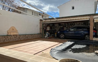 Resale - House - Semi-Detached House - Marbella - Nueva Andalucia