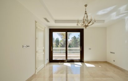 Reventa - House - Detached Villa - Estepona - Estepona Centro