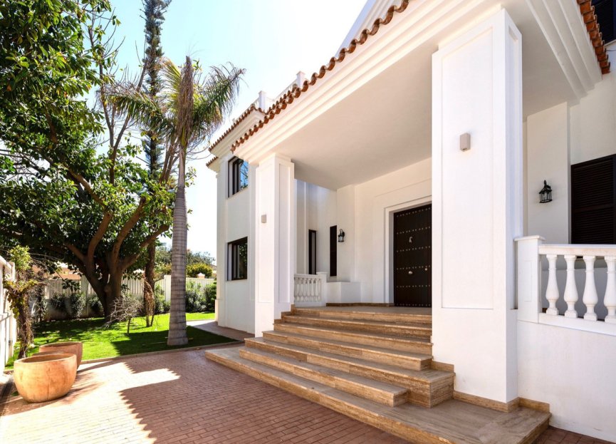 Reventa - House - Detached Villa - Estepona - Estepona Centro