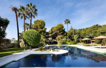 Resale - House - Detached Villa - Estepona - Estepona Centro