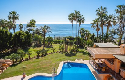 Resale - House - Detached Villa - Estepona - Estepona Centro