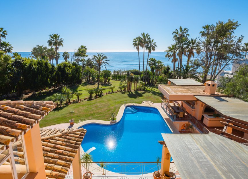 Resale - House - Detached Villa - Estepona - Estepona Centro