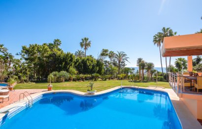 Resale - House - Detached Villa - Estepona - Estepona Centro