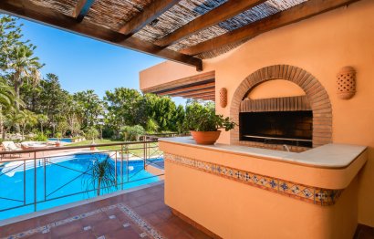 Resale - House - Detached Villa - Estepona - Estepona Centro