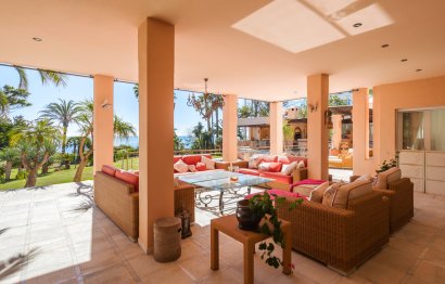 Resale - House - Detached Villa - Estepona - Estepona Centro