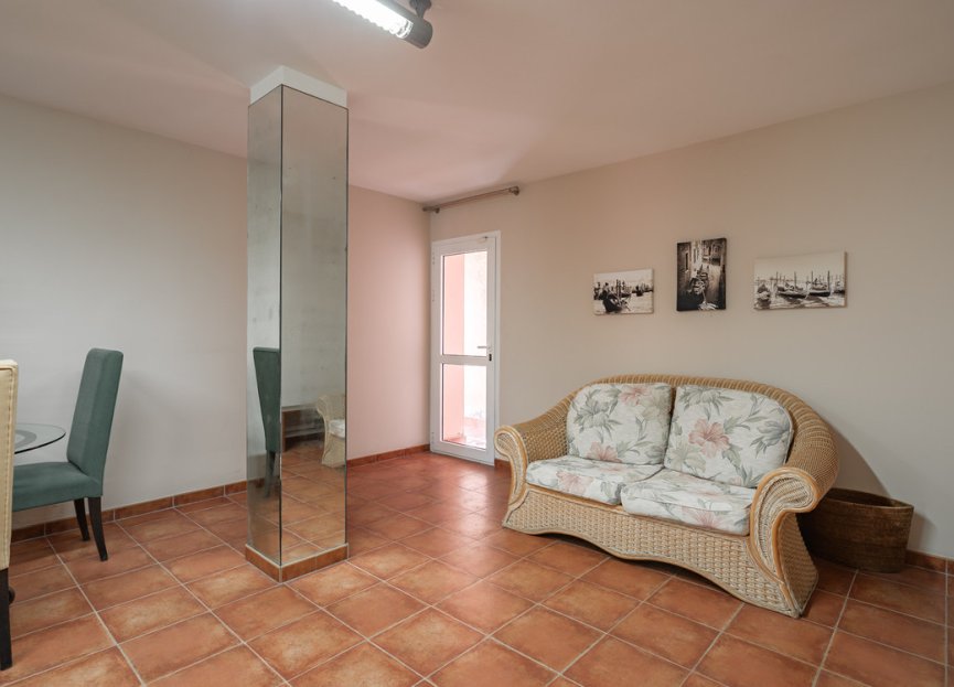 Resale - House - Detached Villa - Estepona - Estepona Centro