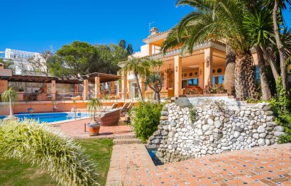 Resale - House - Detached Villa - Estepona - Estepona Centro