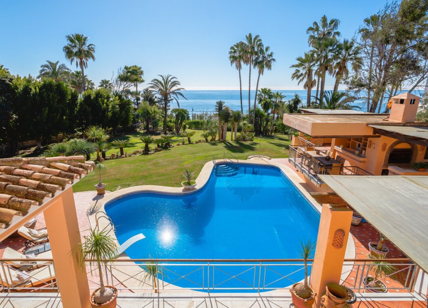 Resale - House - Detached Villa - Estepona - Estepona Centro