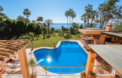 Resale - House - Detached Villa - Estepona - Estepona Centro