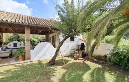 Resale - House - Detached Villa - Benahavís - Benahavís Centro