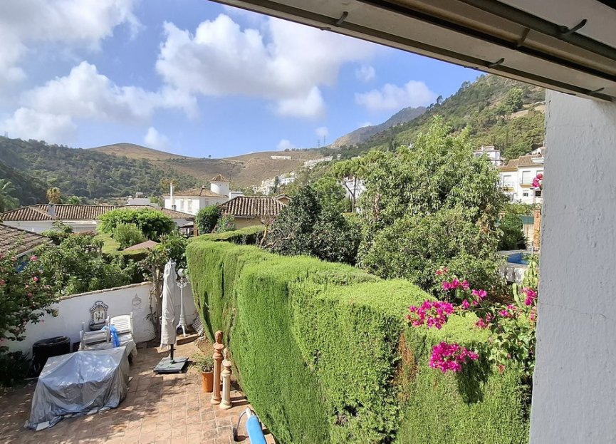 Resale - House - Detached Villa - Benahavís - Benahavís Centro