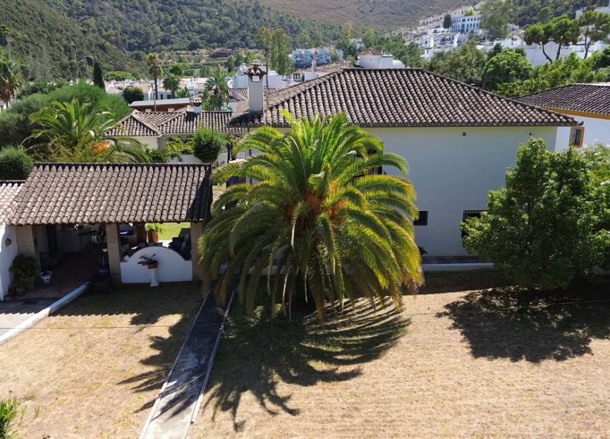 Resale - House - Detached Villa - Benahavís - Benahavís Centro