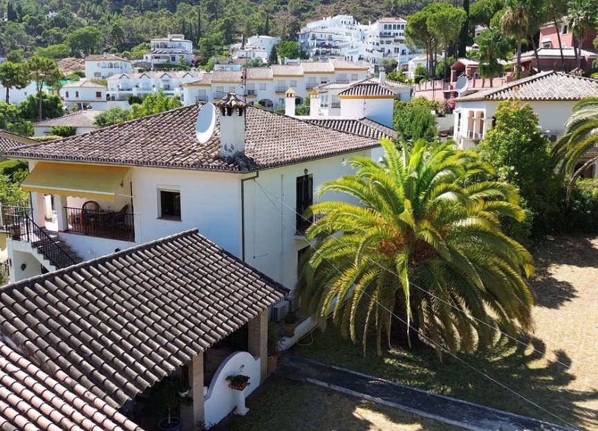 Resale - House - Detached Villa - Benahavís - Benahavís Centro