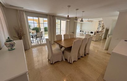 Resale - House - Semi-Detached House - Marbella - Puerto Banús