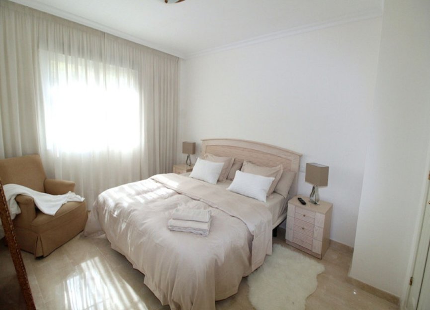 Resale - House - Semi-Detached House - Marbella - Puerto Banús