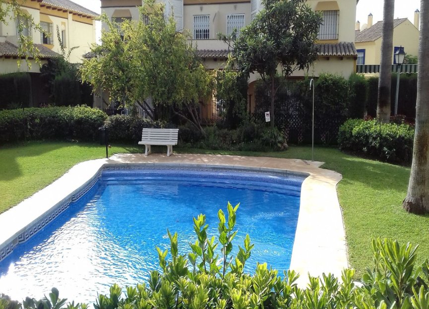 Resale - House - Semi-Detached House - Marbella - Puerto Banús