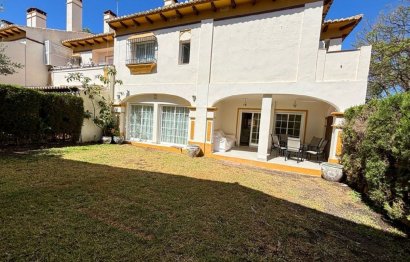 Resale - House - Semi-Detached House - Marbella - Puerto Banús