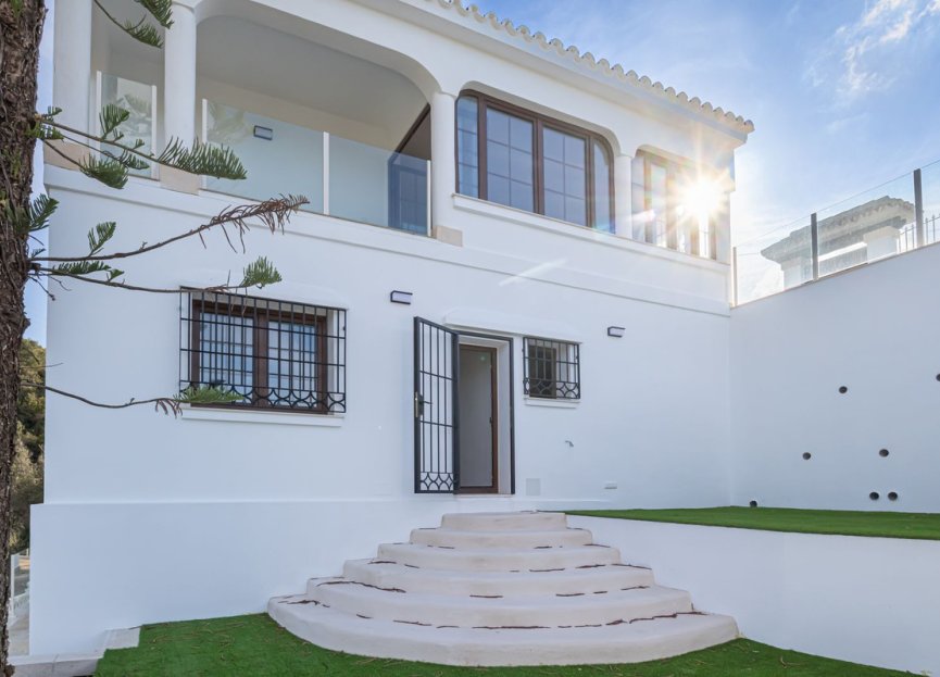 Resale - House - Detached Villa - Marbella - El Rosario