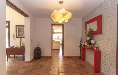 Reventa - House - Detached Villa - Benalmádena - Benalmadena Centro