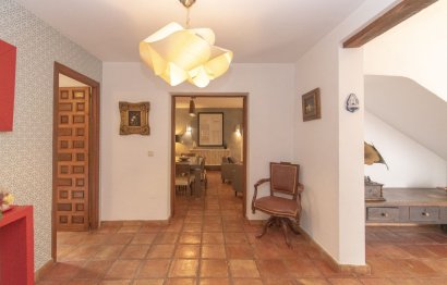 Resale - House - Detached Villa - Benalmádena - Benalmadena Centro