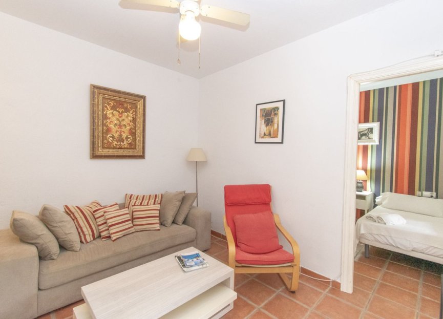 Resale - House - Detached Villa - Benalmádena - Benalmadena Centro