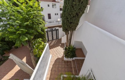 Resale - Apartment - Middle Floor Apartment - Marbella - Nueva Andalucia