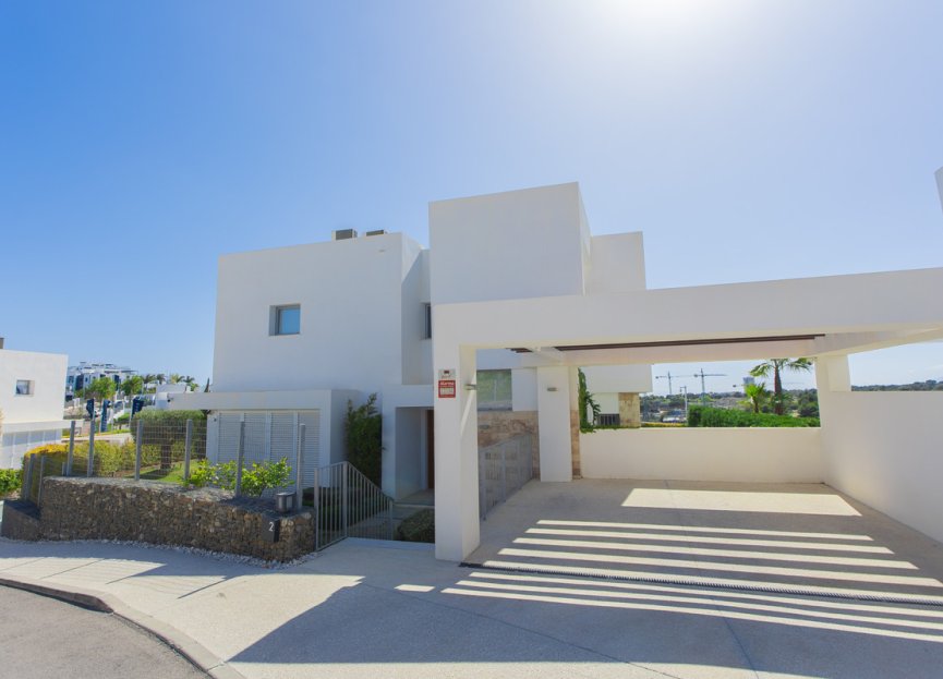 Resale - House - Detached Villa - Marbella - Santa Clara