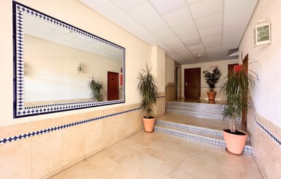 Resale - Apartment - Middle Floor Apartment - Marbella