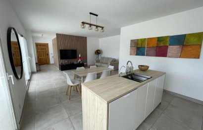 Resale - House - Finca - Cortijo - Estepona - Estepona Centro