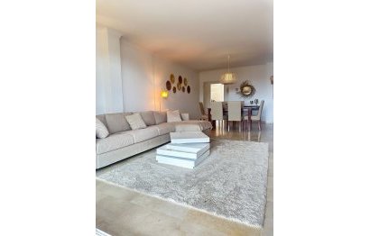 Resale - Apartment - Middle Floor Apartment - Marbella - Elviria