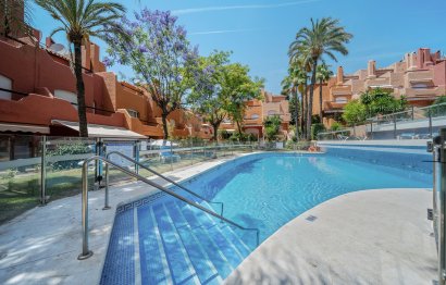 Resale - House - Townhouse - Marbella - Nueva Andalucia