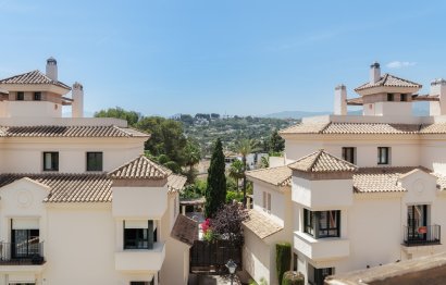 Resale - House - Townhouse - Marbella - Nueva Andalucia