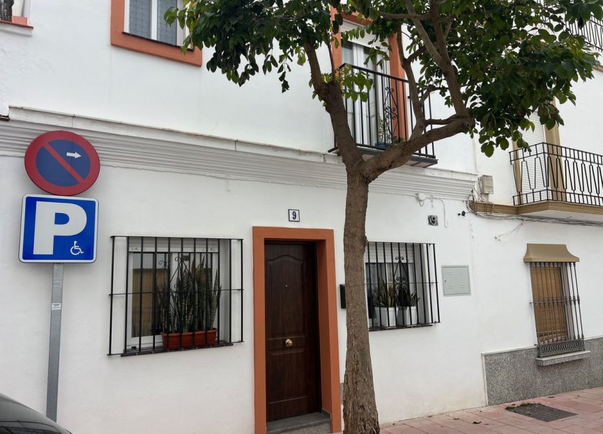 Resale - House - Townhouse - Estepona - Estepona Centro