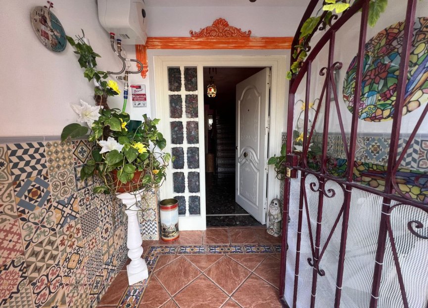 Resale - House - Townhouse - Estepona - Estepona Centro