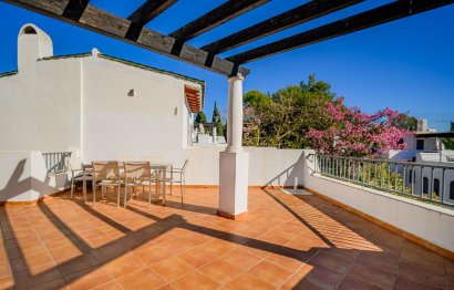 Resale - House - Townhouse - Marbella - Nueva Andalucia