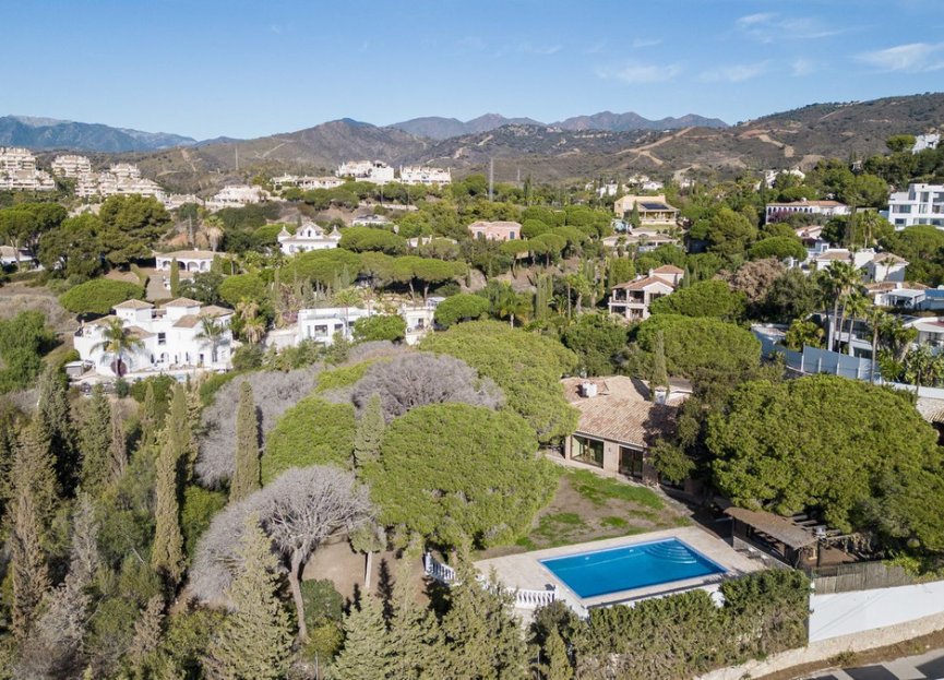 Resale - House - Detached Villa - Marbella - Elviria