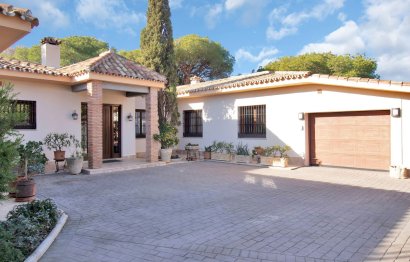 Resale - House - Detached Villa - Marbella - Elviria