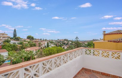 Resale - House - Detached Villa - Benalmádena - Benalmadena Centro