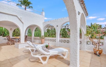 Resale - House - Detached Villa - Benalmádena - Benalmadena Centro