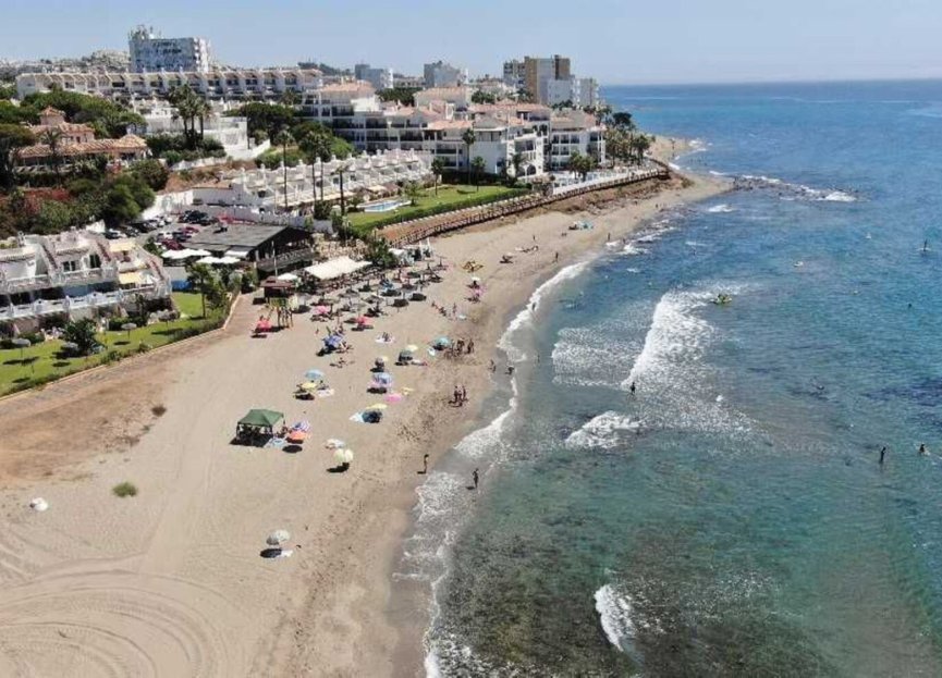 Resale - Apartment - Middle Floor Apartment - Mijas - Calahonda