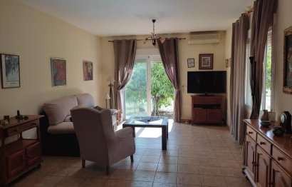 Resale - House - Detached Villa - Estepona - Estepona Centro