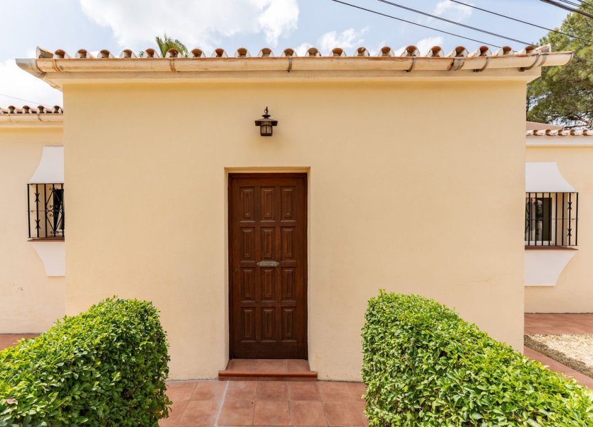 Resale - House - Detached Villa - Marbella - Elviria