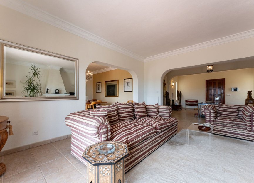 Resale - House - Detached Villa - Marbella - Elviria