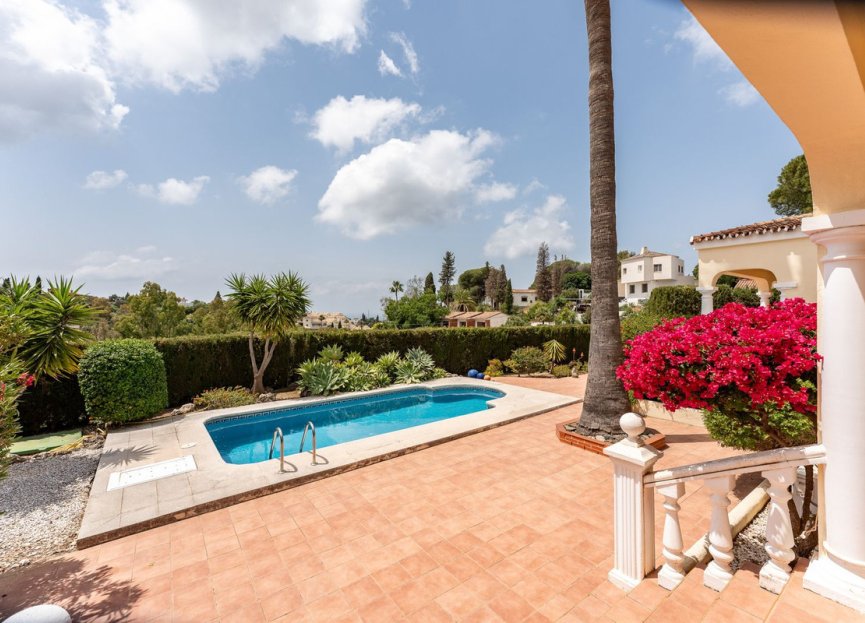 Resale - House - Detached Villa - Marbella - Elviria