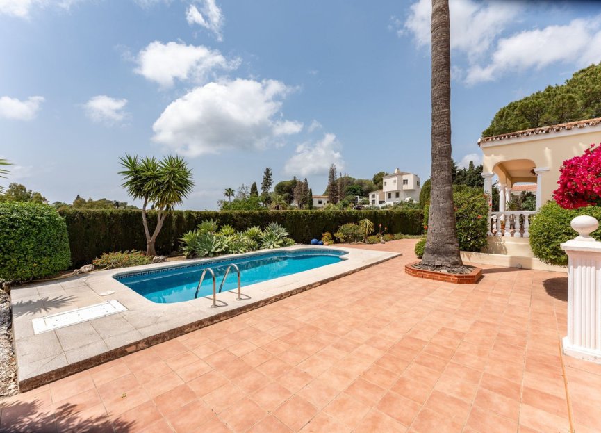 Resale - House - Detached Villa - Marbella - Elviria