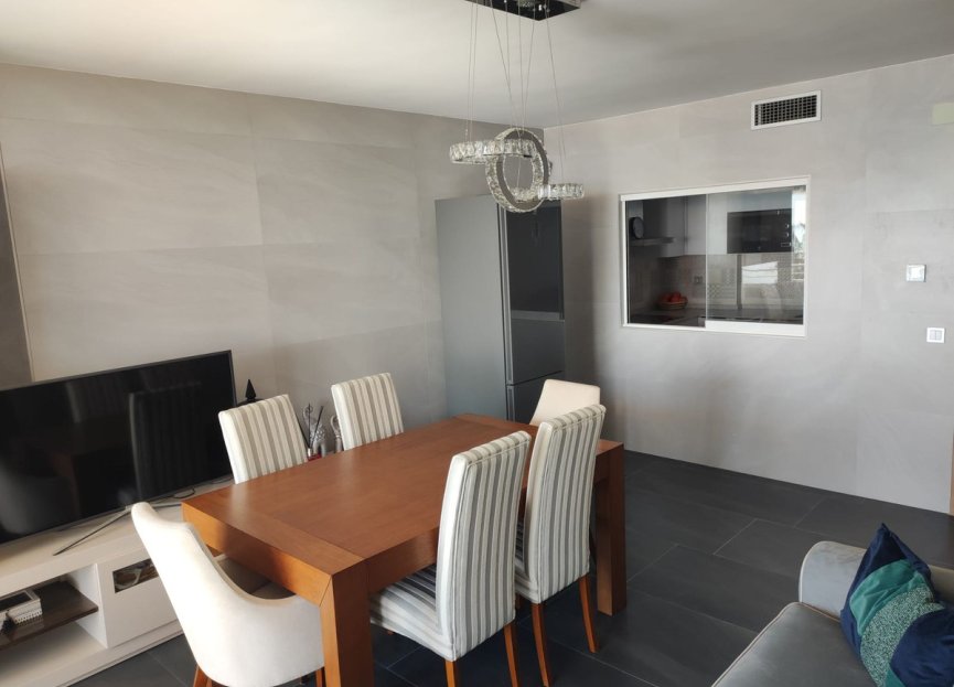 Resale - Apartment - Middle Floor Apartment - Fuengirola - Fuengirola Centro