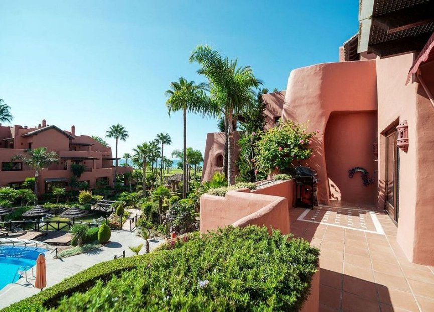 Resale - Apartment - Penthouse - Estepona - Estepona Centro