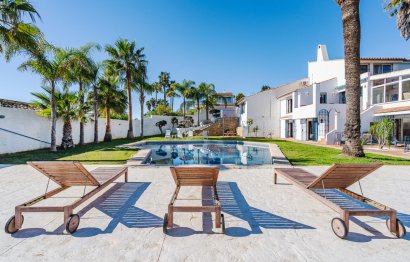 Resale - House - Detached Villa - Estepona - Estepona Centro